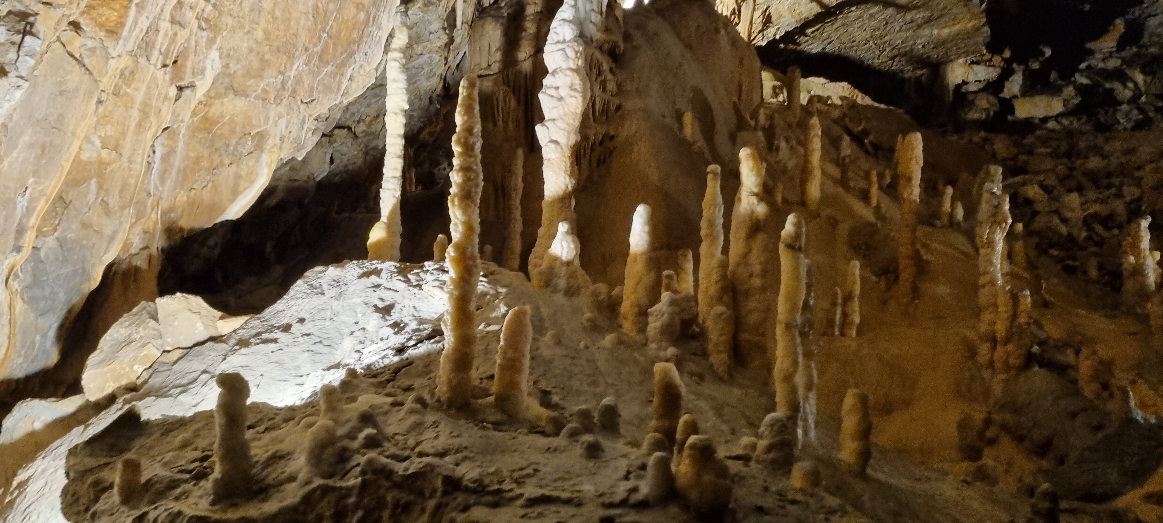 2_nuotrauka_stalagmitai.jpg